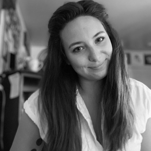 Meet your Posher, Lauren - Picture 1 of 1